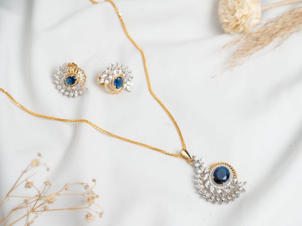 Oval Blue Sapphire & Diamond Crown Spiral Suite